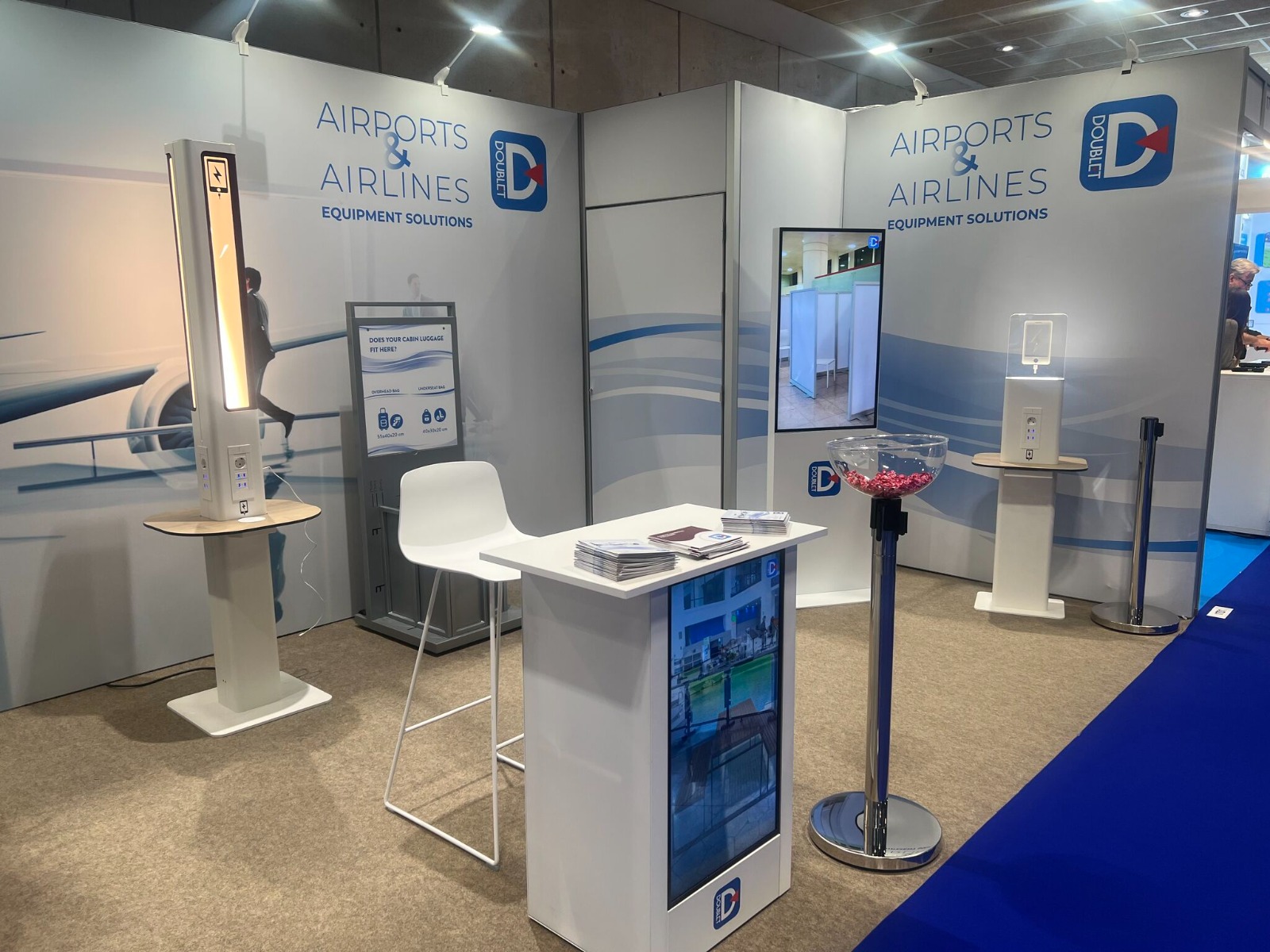 PLV et Stands : Guide pour réussir vos salons professionnels Le savoir-faire de Doublet sur ce stand de salon pro