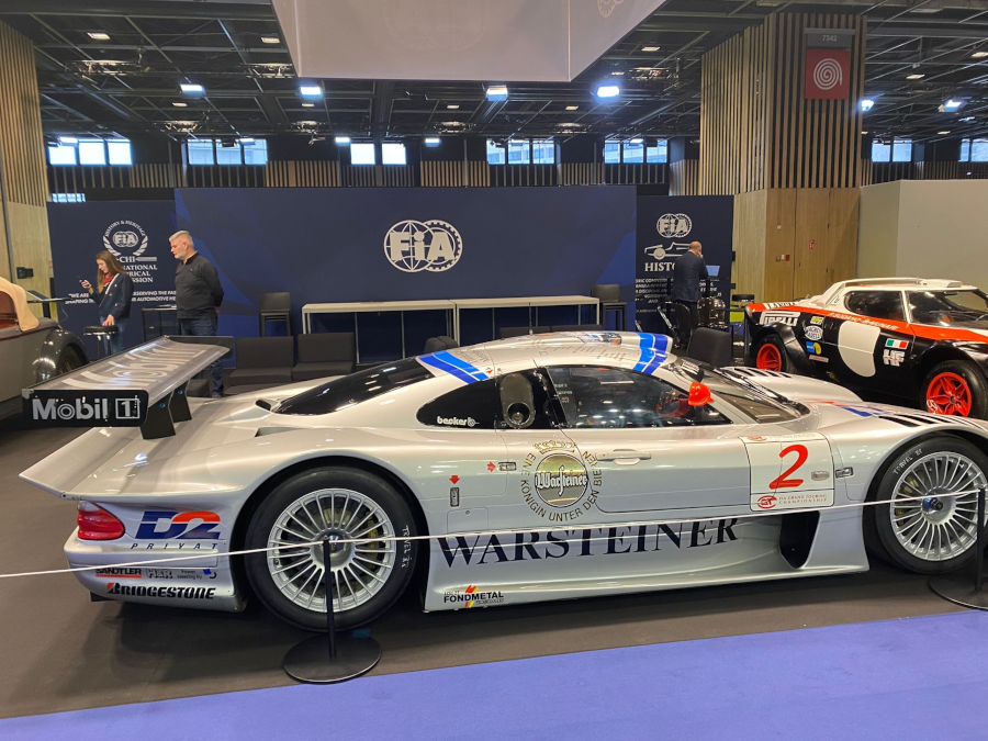 La FIA réalise son stand pro lors du salon Rétromobile avec l'expertise de Doublet