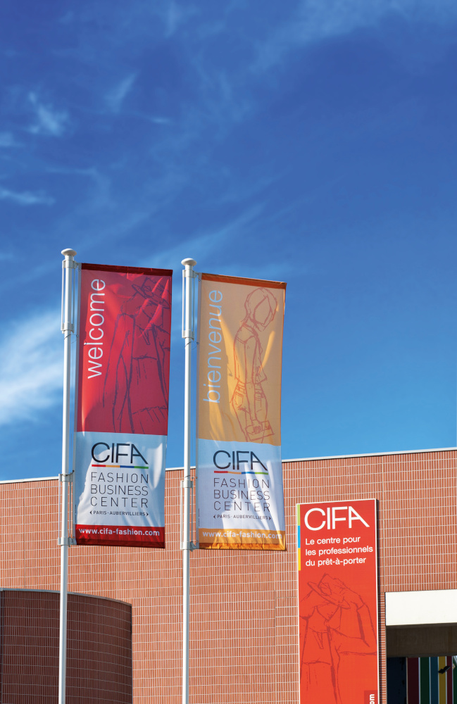 kakémonos et drapeaux personnalisés pour visibilité maximale