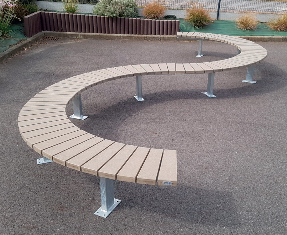 Choisir correctement son banc urbain