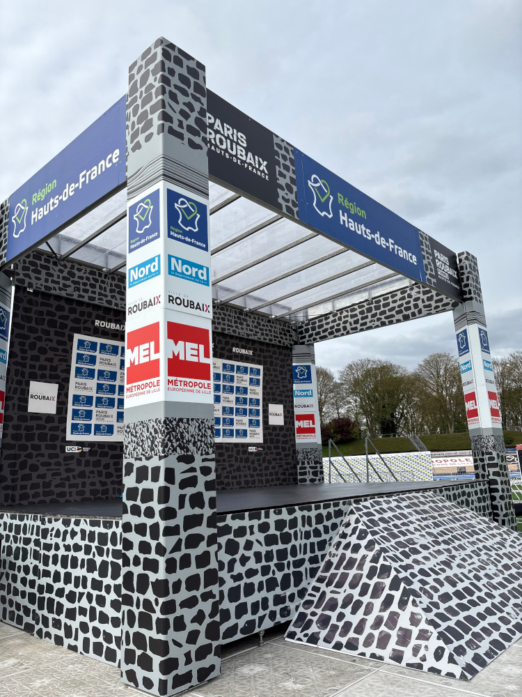 Le podium de l'édition 2026 du Paris Roubaix