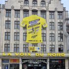 maillot geant pour le passage du tour de france