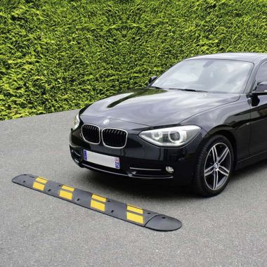 Ralentisseur de voiture