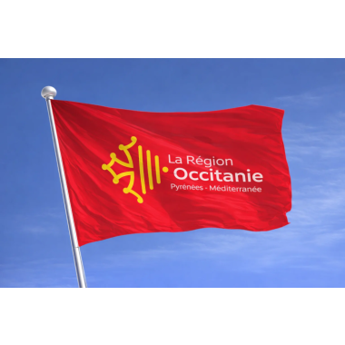 Drapeau de l'Occitanie sur mât