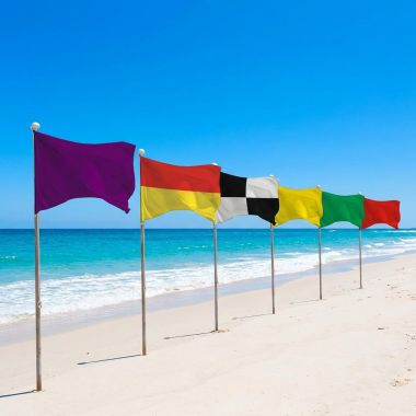 kit drapeaux de plage