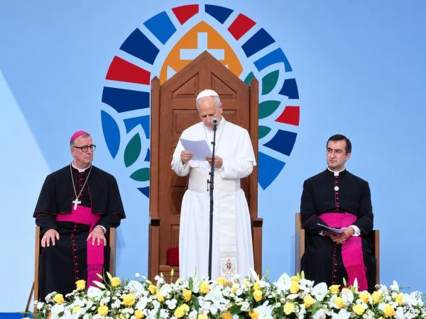 Messe du Pape - fond de scène Messe du Pape - fond de scène