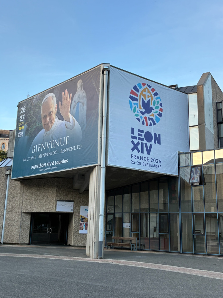Hémicycle pose d'une bâche
