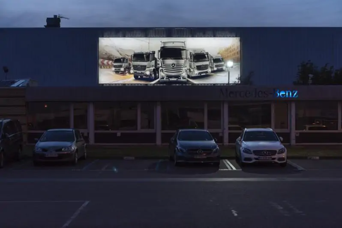 bache lumineuse mercedes Bache lumineuse mercedes