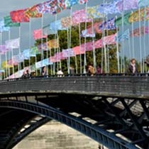 Les drapeaux des nations en mode camouflage