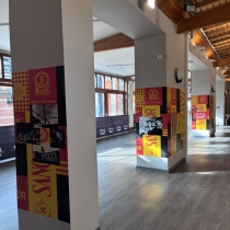 Bâches de façade et adhésifs muraux : habiller la Maison syndicale de Lens pour 100 ans de ferveur supporter 