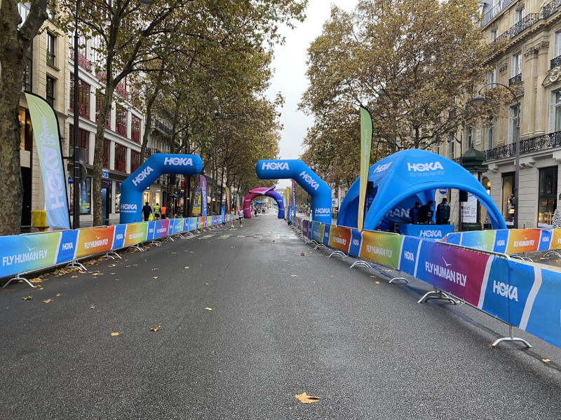 Le semi marathon de Paris avec Hoka et Doublet