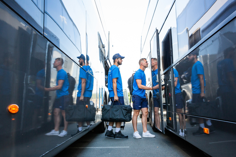 Men in Bleu Men in Bleu
