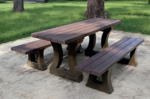 Table pic-nic espace urbain Table pic-nic espace urbain
